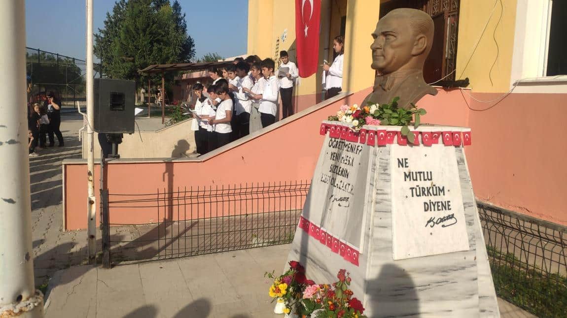 Atatürk Ölümünün 85. Yılında Saygıyla Anıldı